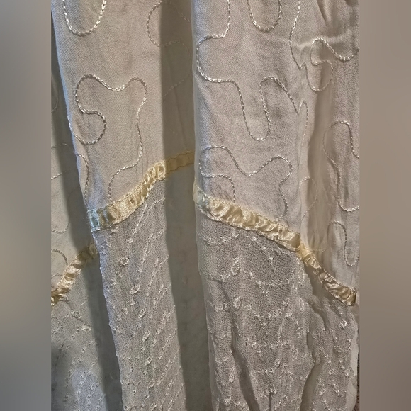 Elegant Sequin Cream Halter Dress - Picture 7 of 8